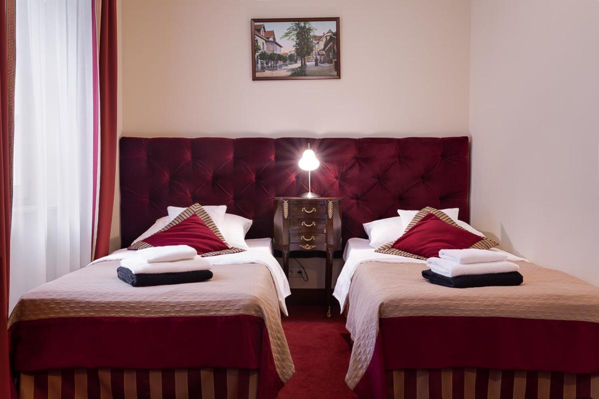 Hotel Stary Zdroj Świeradów-Zdrój Екстериор снимка